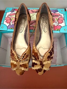 Poetic Licence Get Ready Bark Flats Size 8 Flocked Polka Dot Bow Ballet Shoes